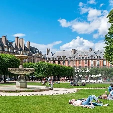 Au Centre Historique De *